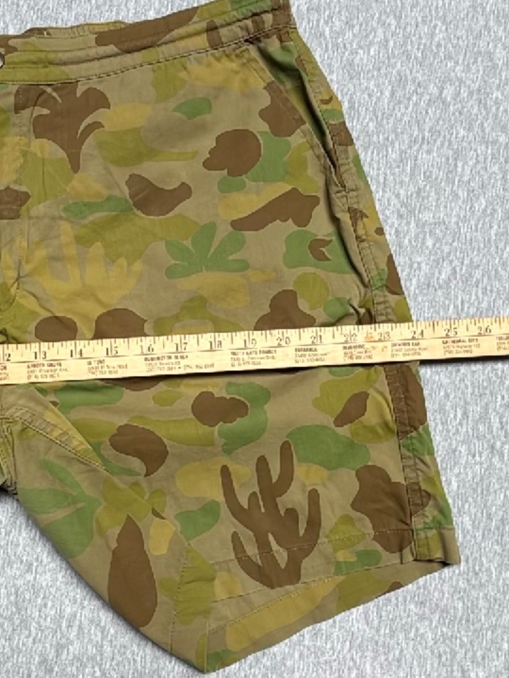 Taylor Stitch The Adventure Short in Camo Mens Sz. 36 - Picture 5 of 8